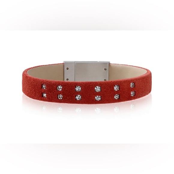 Velvet Leather Crystal Bracelet - Picture 1 of 3